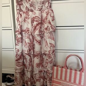 Beautiful skirt…Dior Style💕